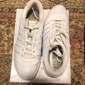 K Swiss tennis sneaker